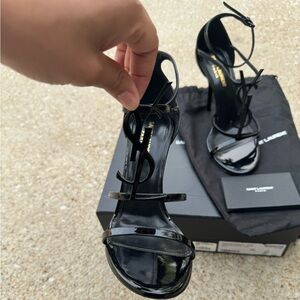 LIKE NEW YSL black heel. No scratches no scuffs!